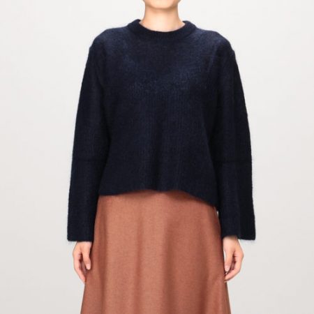 どんなアクセサリーを合わせるべき タートル V クルーネック ニット別コーディネート Monshiro モンシロ のアクセサリーでご紹介 Happy Plus Voice