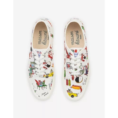 Maison Kitsune by designer Olympia Le-Tan
OLY ALL－OVER PRINT LACED SNEAKERS
￥26,400