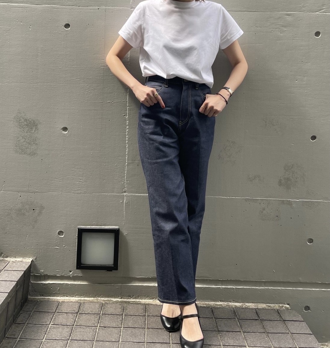 「とにかく脚長に見える！」と話題沸騰！！スタイリスト小川ゆうこさんのブランド「THE HANDSOME」・High rise straight denim