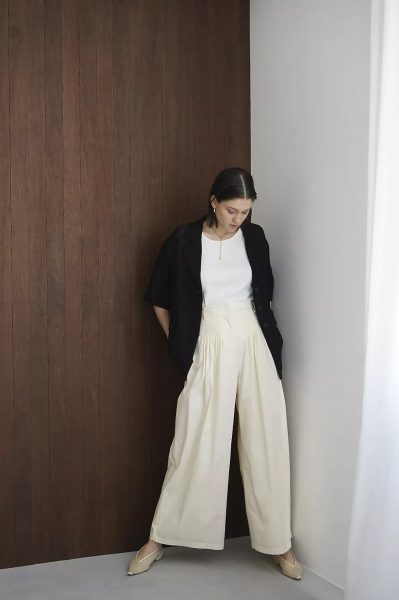 CLANETUCK DESIGN WIDE PANTS￥26,400IVORY