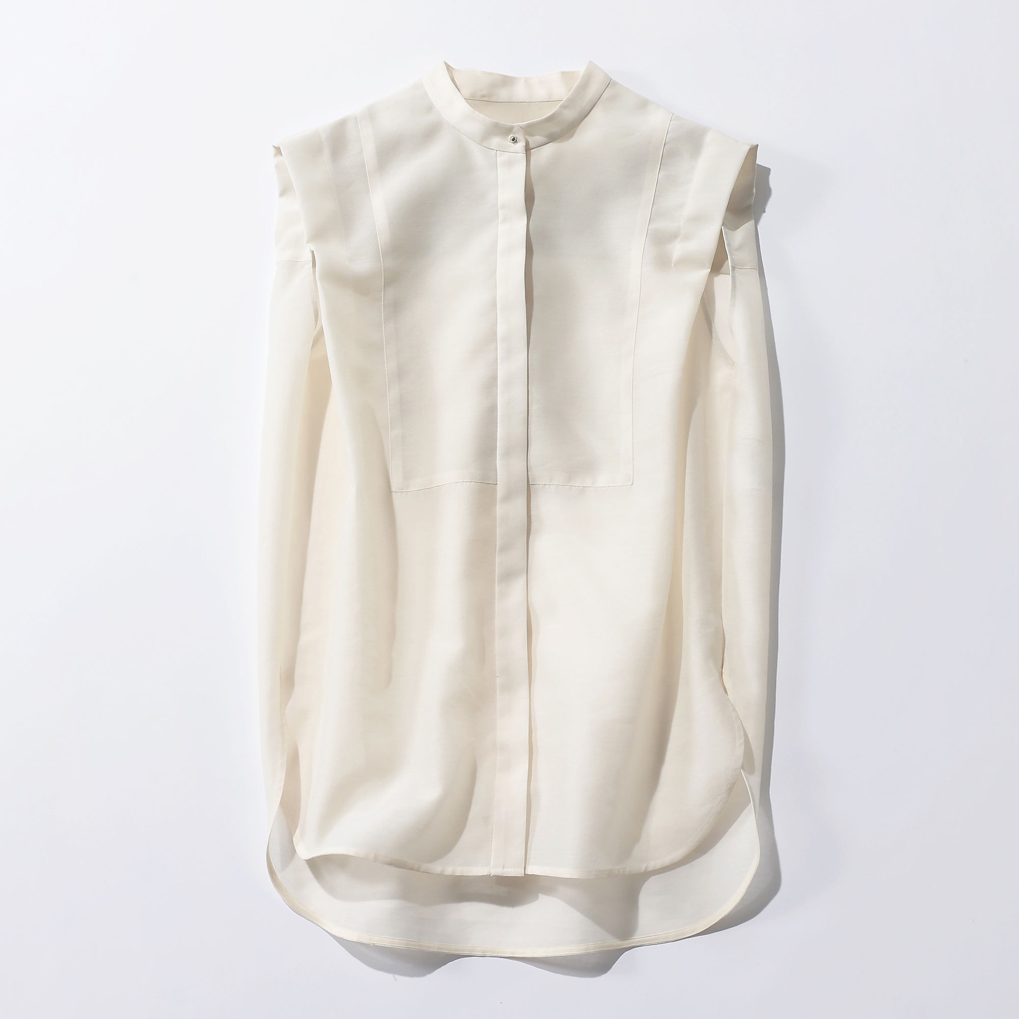 uncrave
【uncrave WHITE】SHEERシャツ
￥18,920