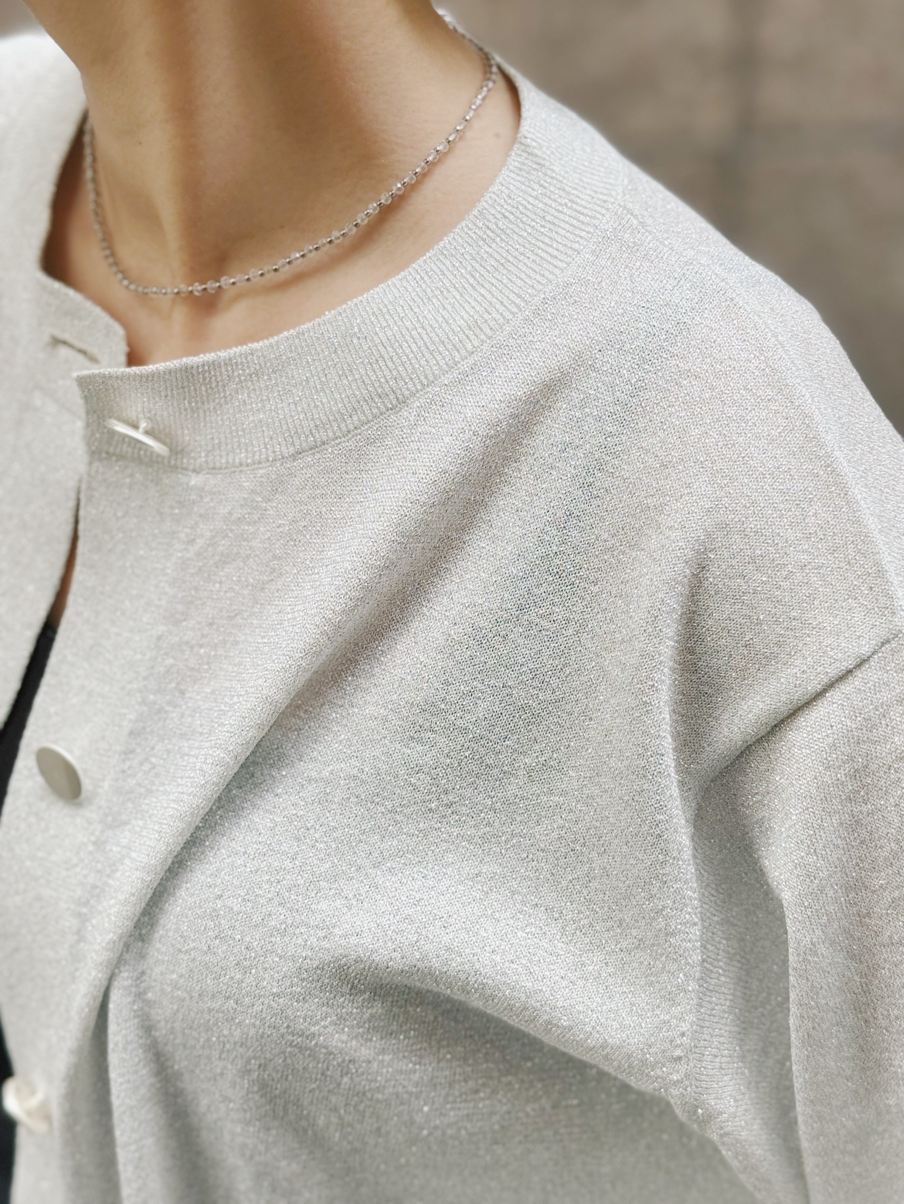 日よけや冷房対策にもおすすめ！E by eclatの新作「ラメジャケット風カーディガン」【50代ファッション】#CLOSEUP Iitem