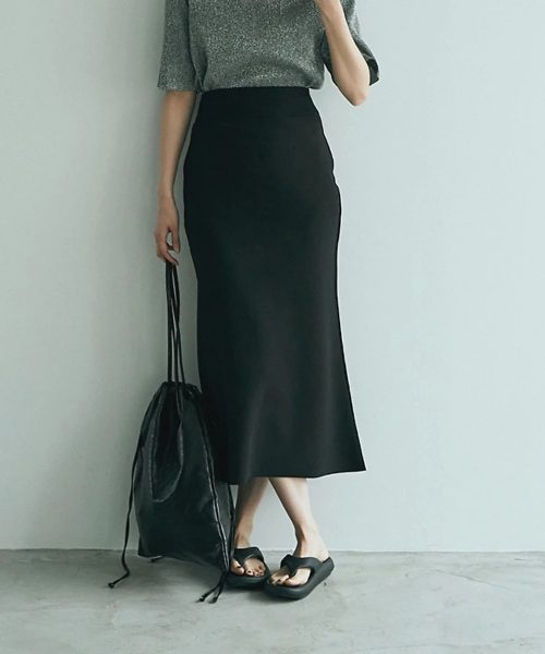 marjour
STRETCH SLIT SKIRT
￥8,800