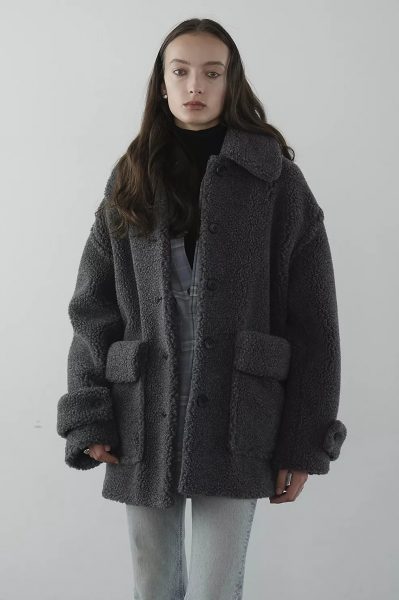 CLANE

RIDGE POCKET BOA OVER COAT

￥41,800