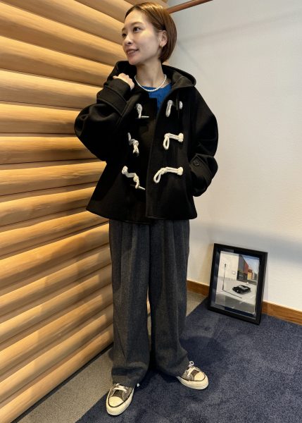 ShinzoneSHORT DUFFLE COAT￥85,800ShinzoneCOTTON CASHMERE CABLE KNIT￥28,600ShinzoneWOOL FLANNEL TOM BOY PANTS￥36,300