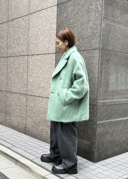 TICCA【HPS別注】モヘアピーコート￥64,900ShinzoneWOOL FLANNEL TOM BOY PANTS￥36,300SLOANE5G天竺　クルーネック￥38,500FABIO RUSCONIストレッチショートブーツ￥47,300