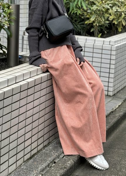 Uhr
Wide Corduroy Pants
￥41,800
Shinzone
LONG RIB CARDIGAN
￥25,300
NOVESTA
MARATHON RUNNER SUPER TRAIL
￥30,800