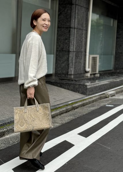 COGTHEBIGSMOKE
ALISON TROUSERS
￥37,400
RYE TENDER
【HPS別注】DELMAR SWEATER
￥25,300
Luca Grossi
RIKTAL　スタッズ付きシューズ
￥42,900
A VACATION
BREAD M
￥58,300