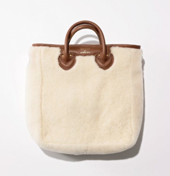 YOUNG & OLSEN The DRYGOODS STORE【HPS別注】SHEERING TOTE M ／HPSSP	￥48,000