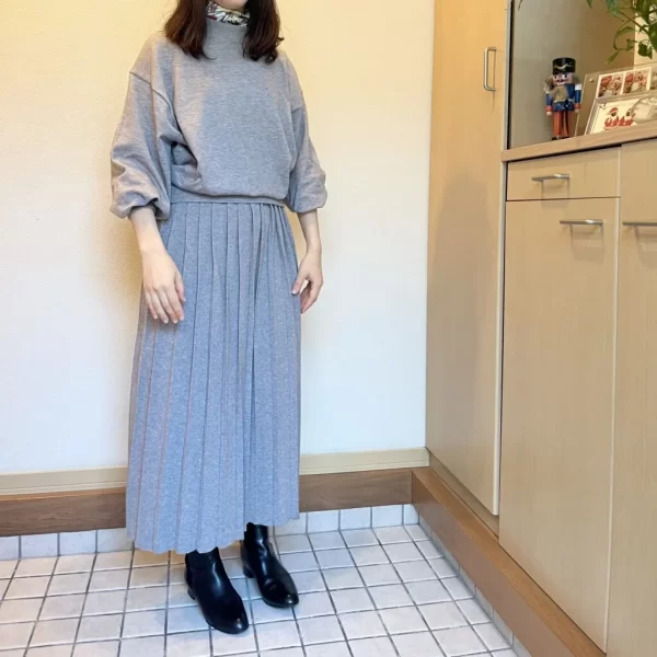 12closet
【洗える】モックネック＆プリーツスカート ニットセットアップ
￥19,800