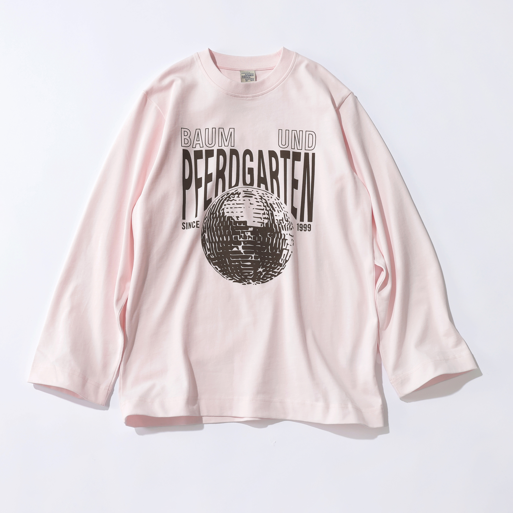 BAUM UND PFERDGARTEN
ロゴTシャツ
￥19,800（税込）