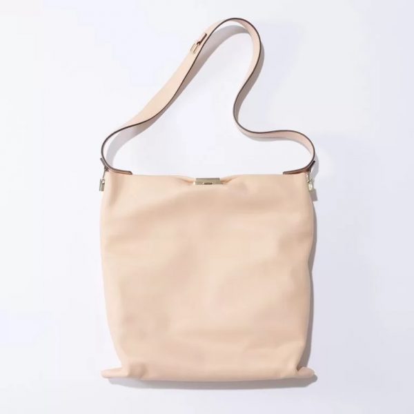 PUNTI.GRAFT－TOTE L￥52,800