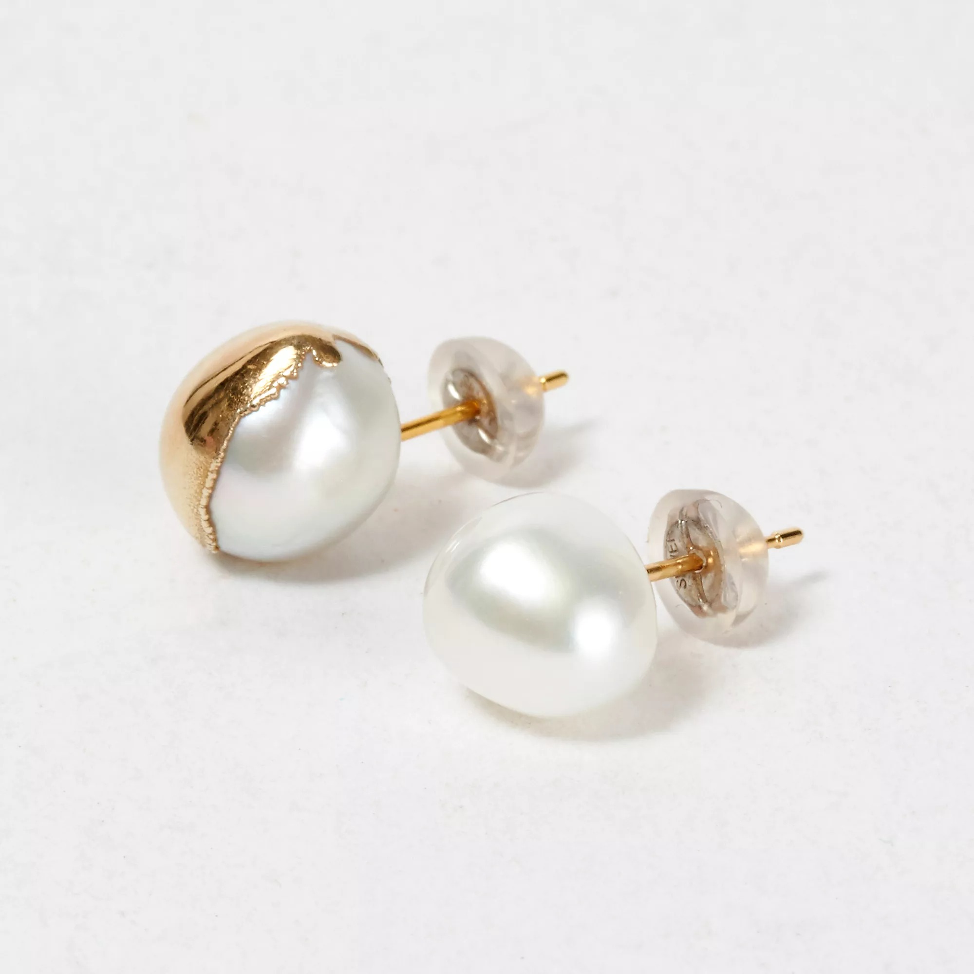 PREEK
BAROQUE PEARL EARRINGS
￥49,500