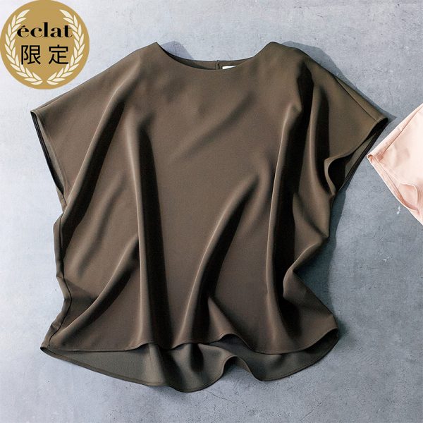 エクラ 華組ふたりが、エクラプレミアム厳選のアイテムを試着 éclat2025年6月号特集