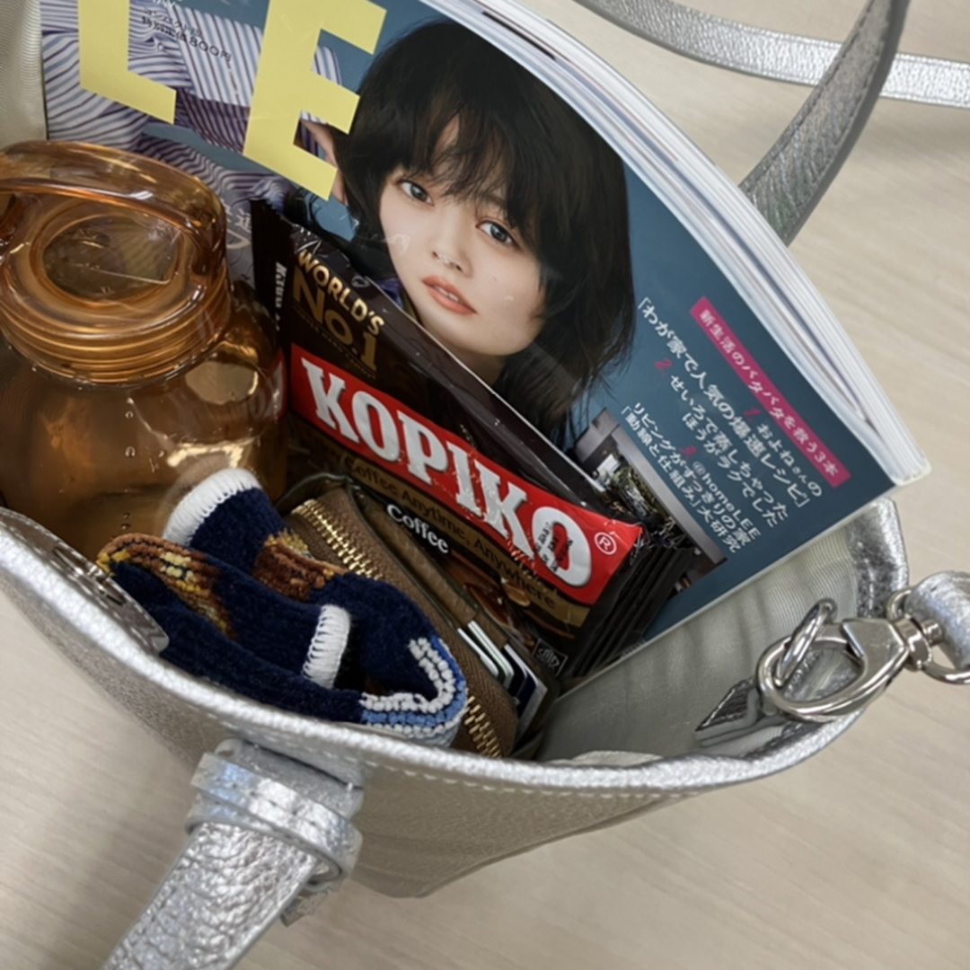 【完売前にチェック！】持つだけで洒落見え！小さくても頼れる2WAYレザートート【12closet】