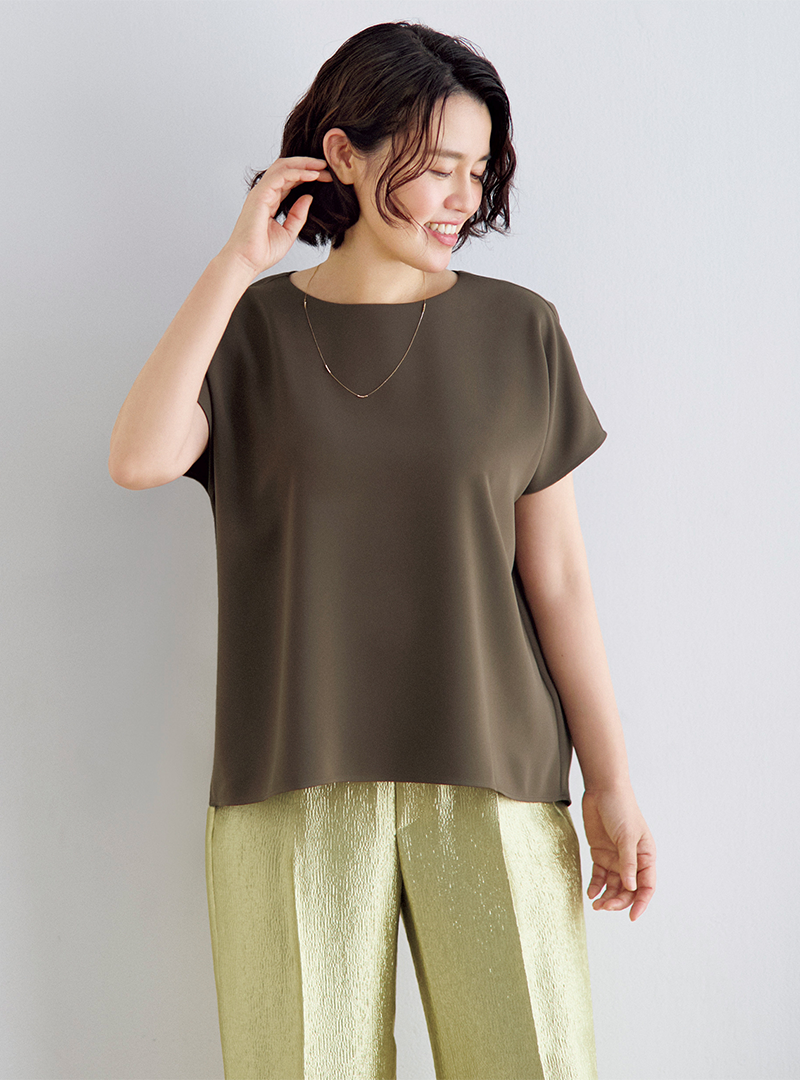 エクラ 華組ふたりが、エクラプレミアム厳選のアイテムを試着 éclat2025年6月号特集