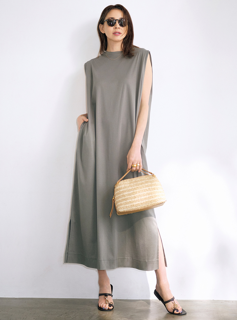 【50代　ファッション】涼感ラグジュアリーな「夏の快適ワードローブ」 éclat2025年7・8月合併号特集