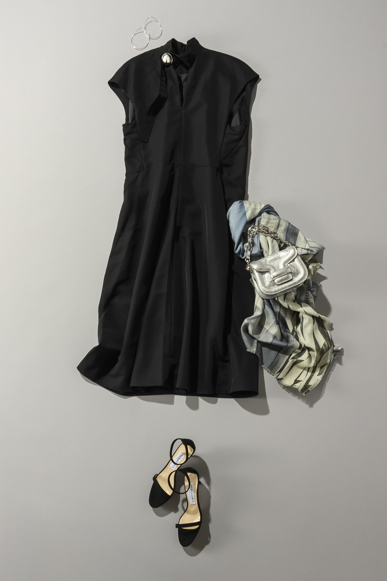 PIERRE HARDY×eclatALPHAVILLE￥157,300　ブラックドレスコーディネート