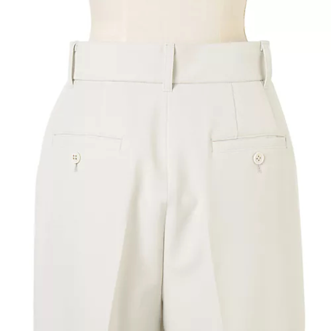 エムセブンデイズのとろみすっきり見えストレートパンツサブカット2