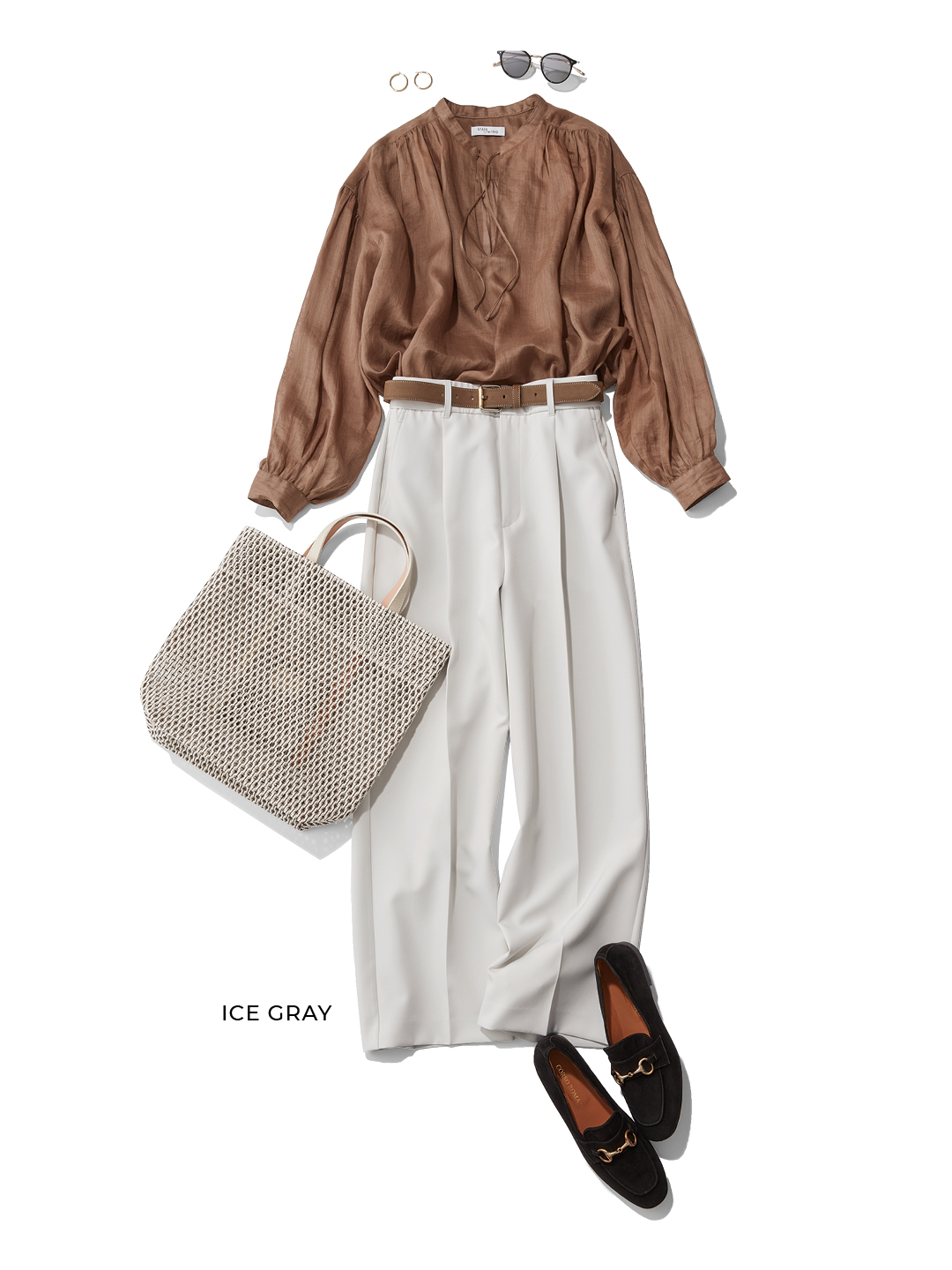 エムセブンデイズのとろみすっきり見えストレートパンツコーデ