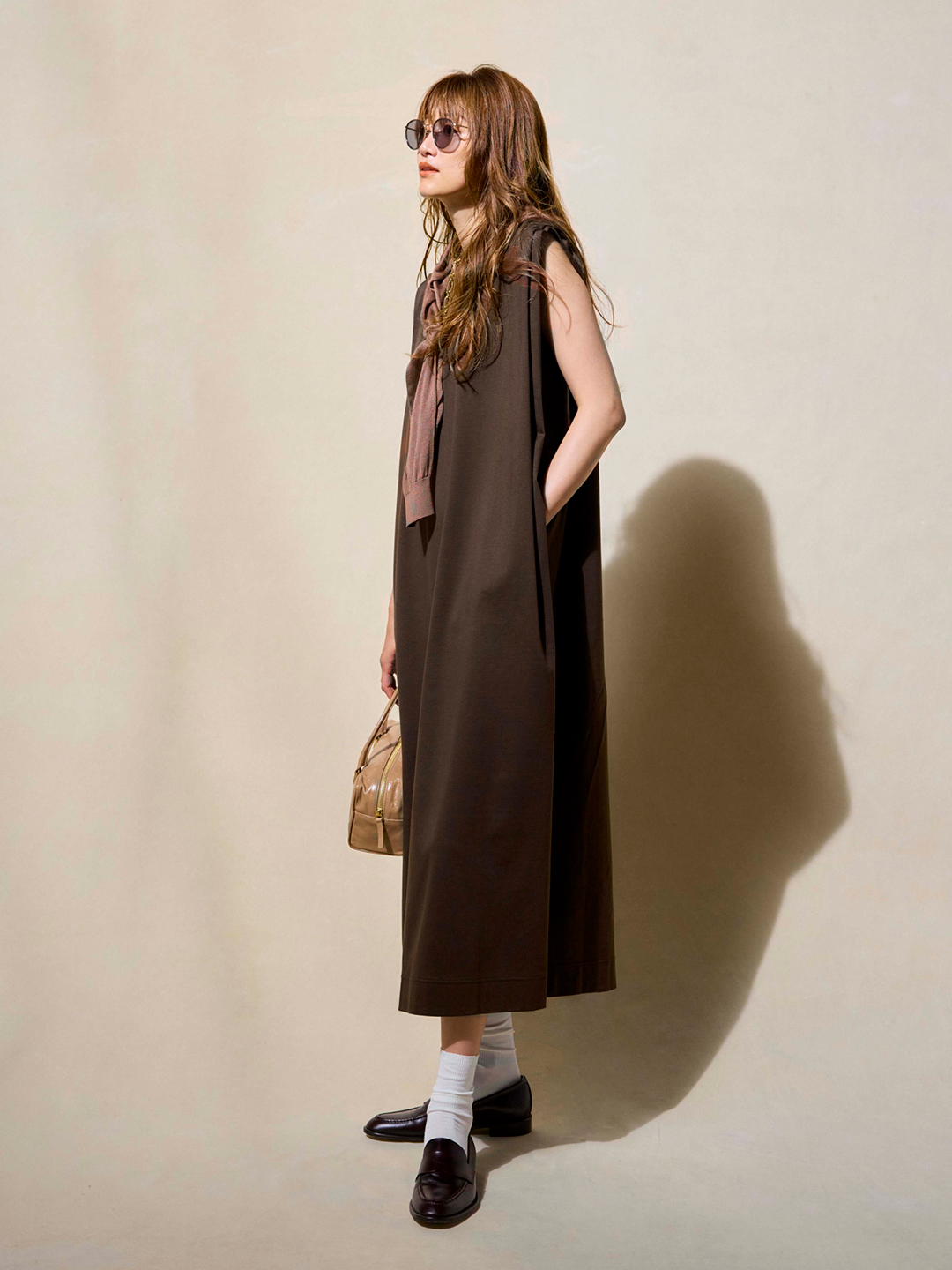 スローンの【Marisol別注】カットソーワンピースのコーデ2