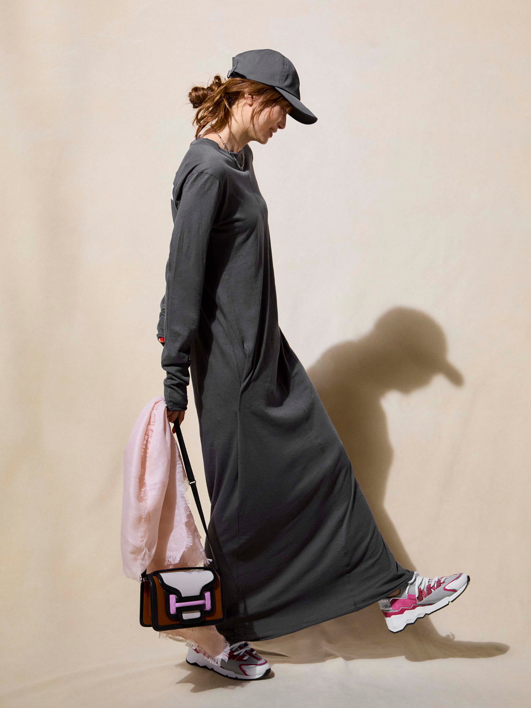 アンスクリアのコットンカシミア ナンバリングドレスコーデ2