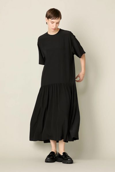 BLAMINKシルククルーネックバックリボンワンピース￥154,000