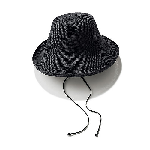 「涼感アイテム」でつくる、大人の夏コーデ5選