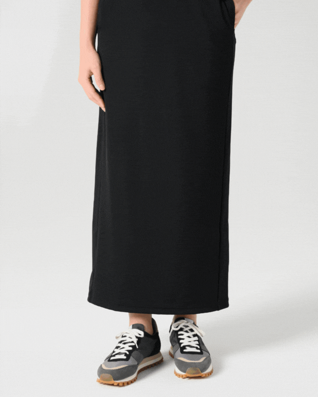 【50代足元コーデ】ピエールアルディなど大人スニーカーとボトムスの正解コーデ10選