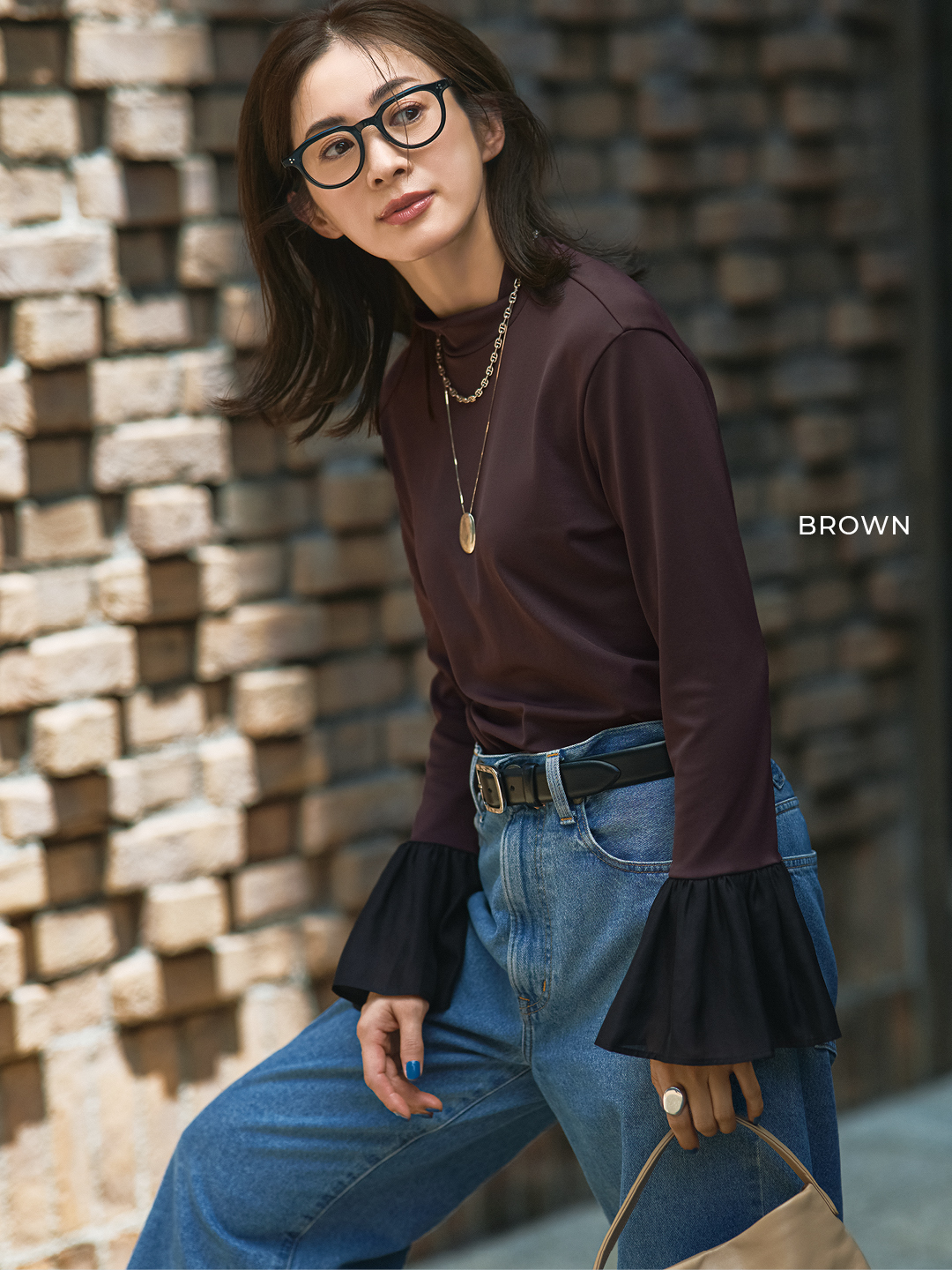 エムセブンデイズの【高垣麗子さんコラボ】袖フレアトップスコーデ