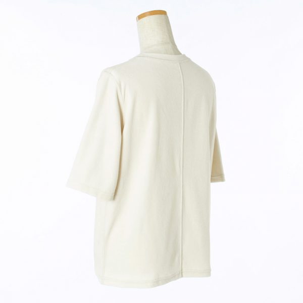 50代秋コーデ決定版！頼れる着映えトップス6選 éclat2025年10月号特集