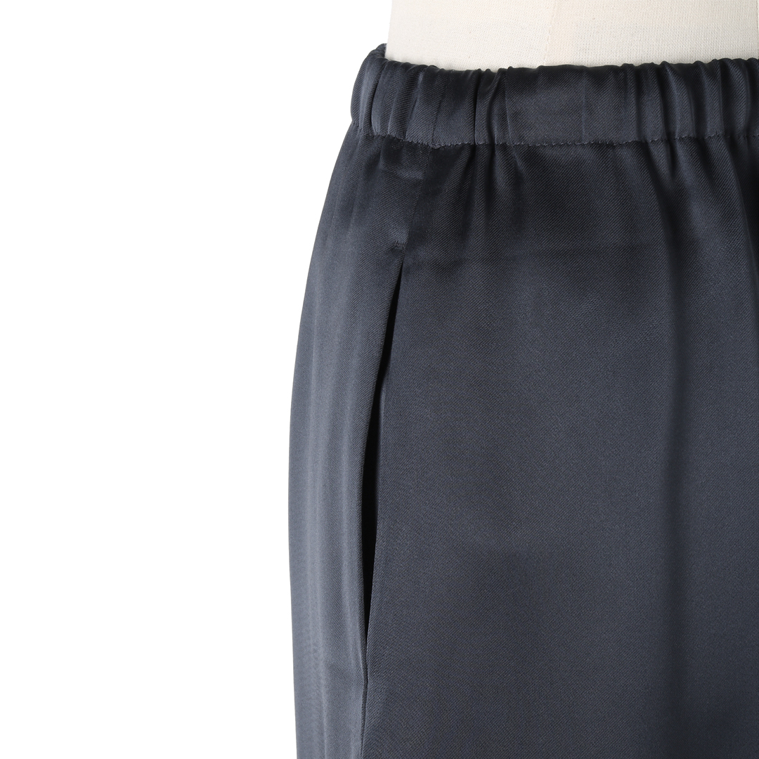 ブリルの【Marisol別注】サテンドローストリングスカートサブカット