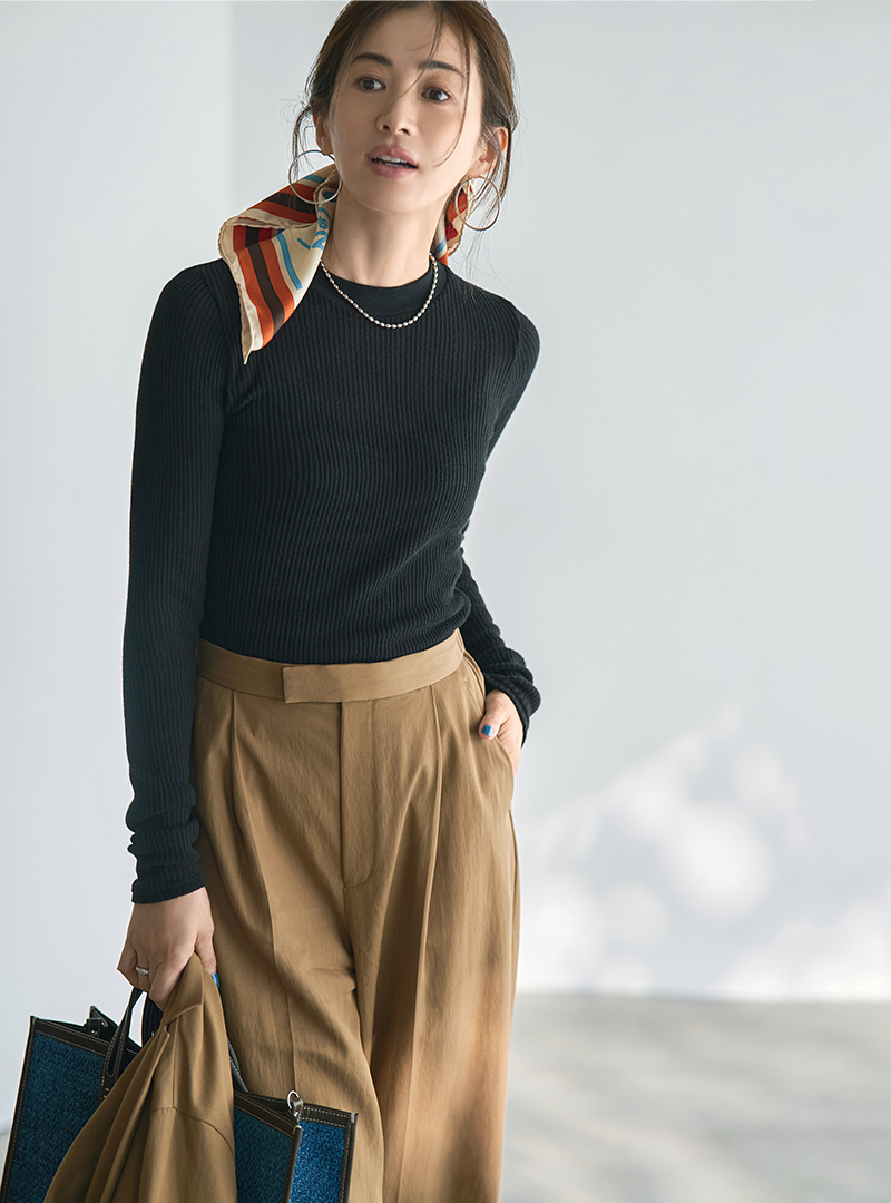 「CaRouseLamBRa」のパックロングTシャツ