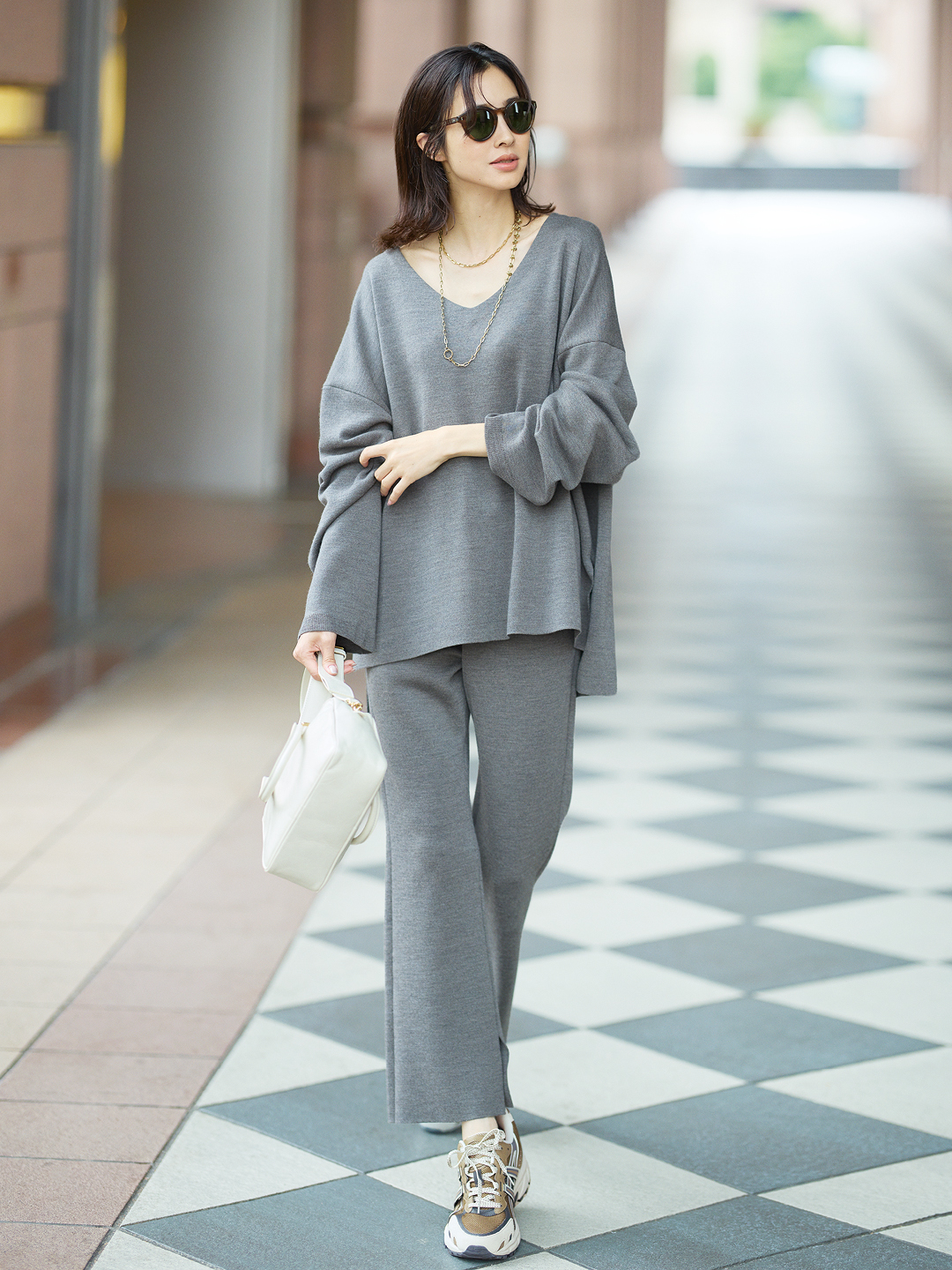 アシックススポーツスタイルのGEL-SONOMA TR62コーデ