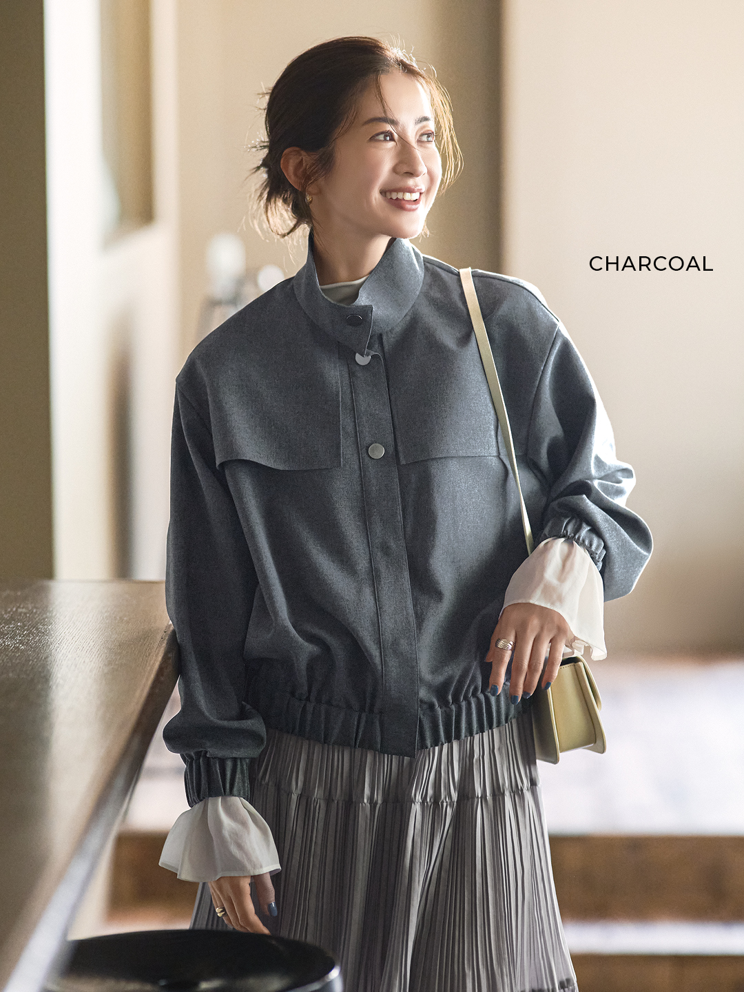 エムセブンデイズの【高垣麗子さんコラボ】スナップボタンブルゾンコーデ