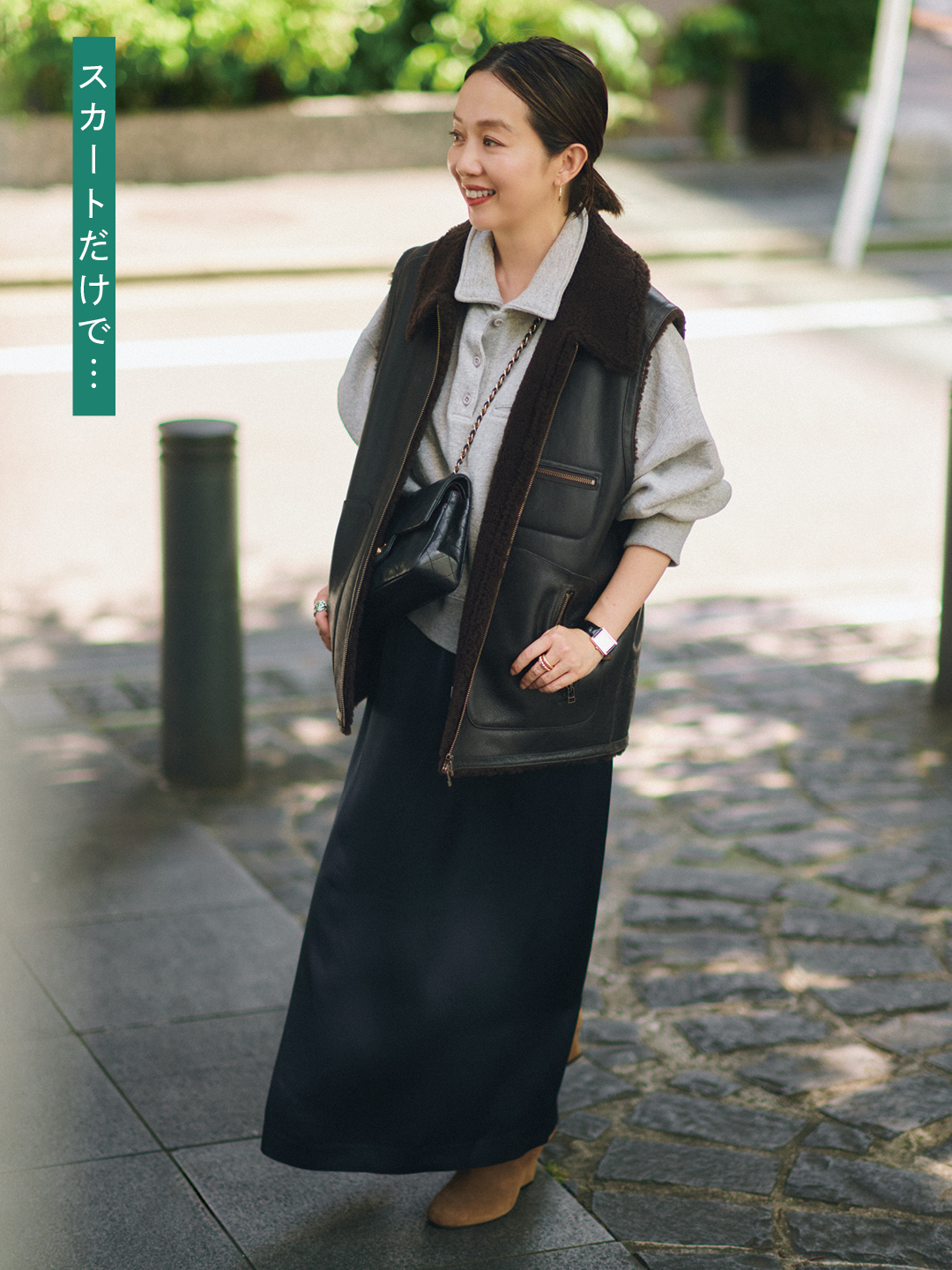 ブリルの【Marisol別注】サテンドローストリングスカートコーデ