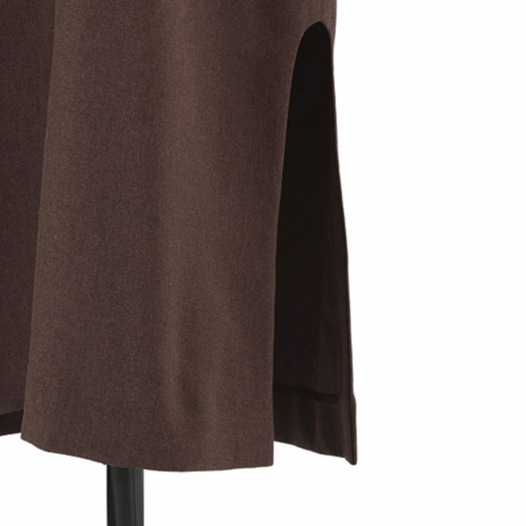 エムセブンデイズの【高垣麗子さんコラボ】Uネックジャンパースカートサブカット