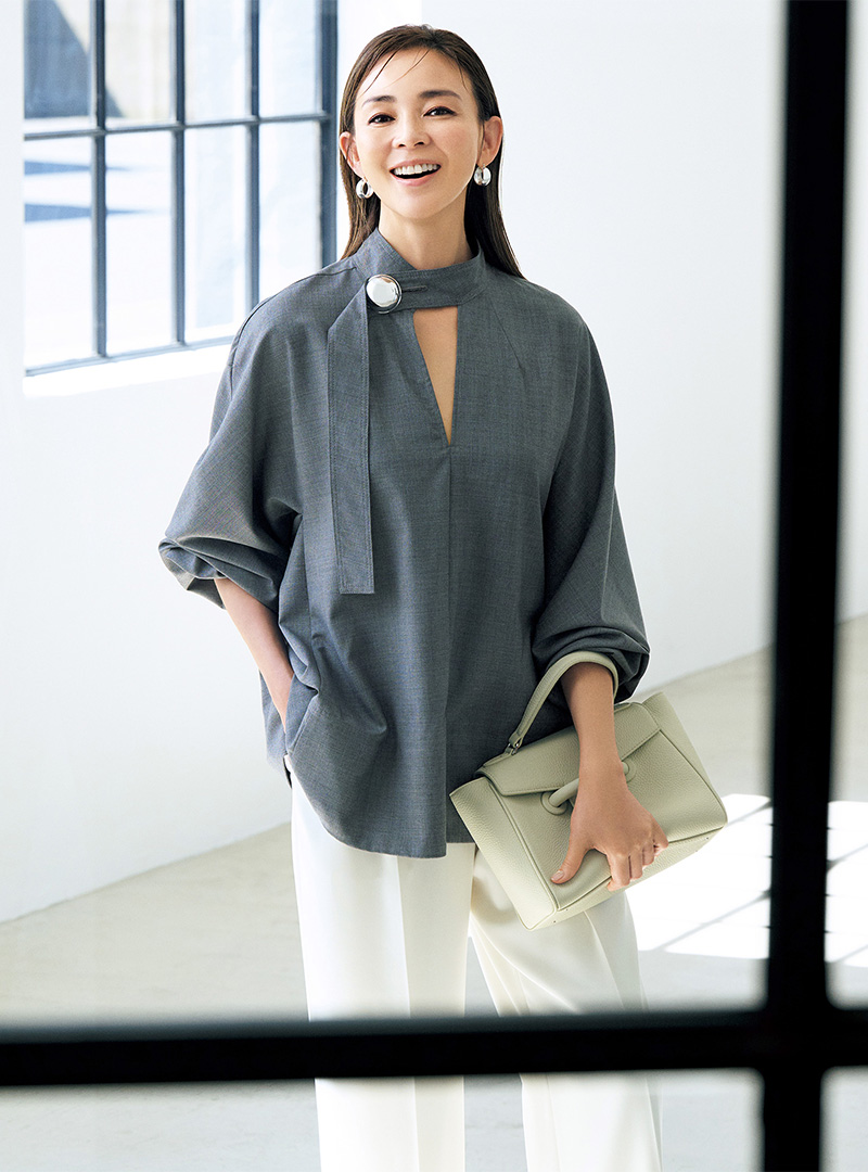 50代秋コーデ決定版！頼れる着映えトップス6選 éclat2025年10月号特集