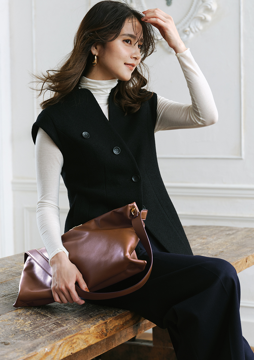 大容量なのにコーデに効く旬BAG