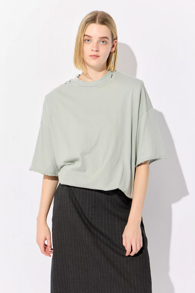 KANAKO SAKAI

SHOULDER PADS RIPPED T－SHIRT

￥38,500