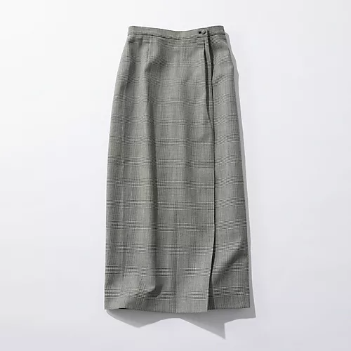 秋の足元はローファーかこっくり色スニーカー