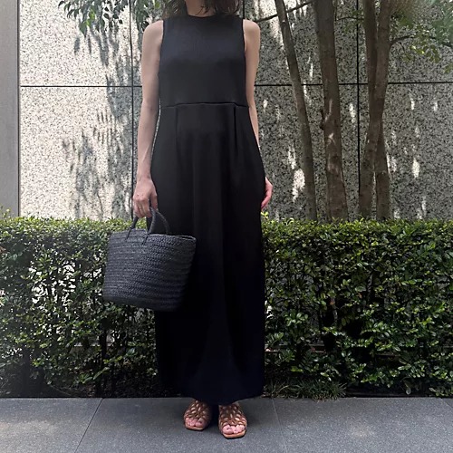 THIRD MAGAZINE×eclat
【坪田あさみさん別注】ノースリーブリブカットソーワンピース
￥27,500