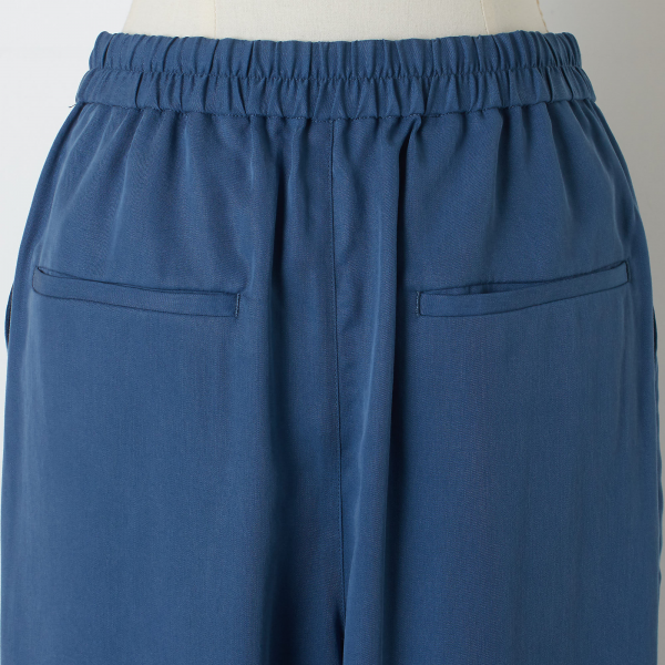 【着比べ＆コーディネートをご紹介！】晩夏＆初秋に頼れる 落ち感セミワイドパンツの魅力を徹底解説 #40代・50代コーデ#LEEマルシェ#12closet