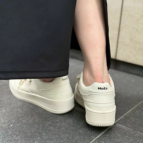 MoEaCorn Skin スニーカー￥29,700