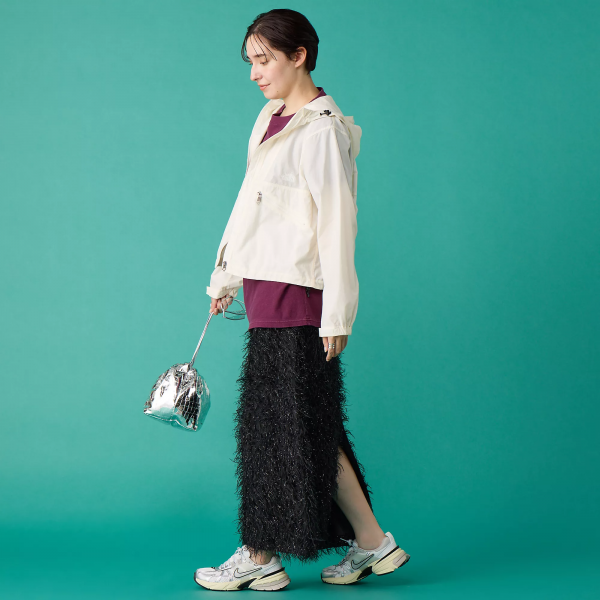 NIKE ウィメンズ V2K ラン ￥16,800モデルカット