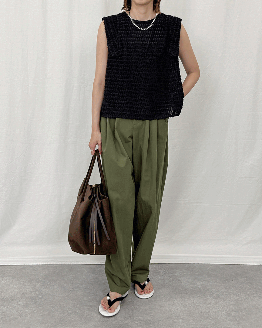 晩夏のマンネリを打破！M7days×tomomiyuさんコラボの主役級ワンピ＆トップス【M7days・40代ファッション】