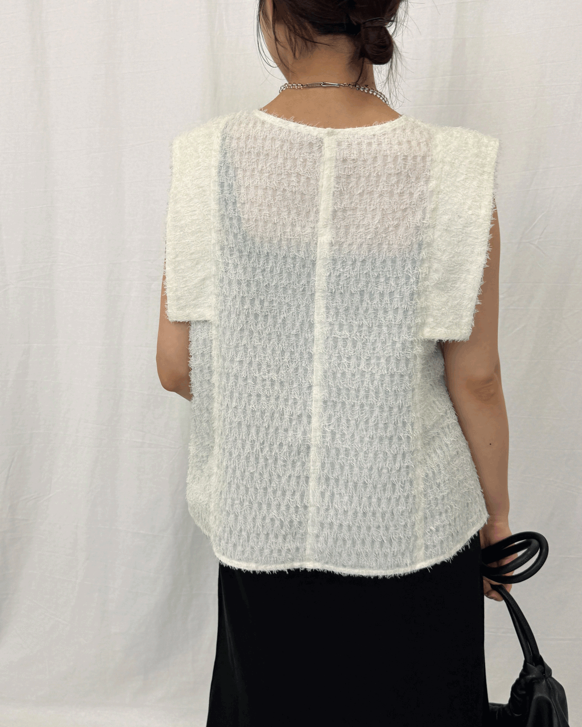 晩夏のマンネリを打破！M7days×tomomiyuさんコラボの主役級ワンピ＆トップス【M7days・40代ファッション】