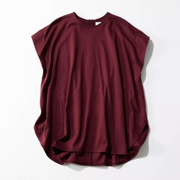 SACRAフレンチスリーブTシャツ￥17,600