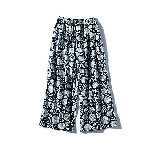 【休日オシャレ】酷暑も涼しい！薄くて軽いパンツコーデ2選。　#30代・40代大人の休日コーデ