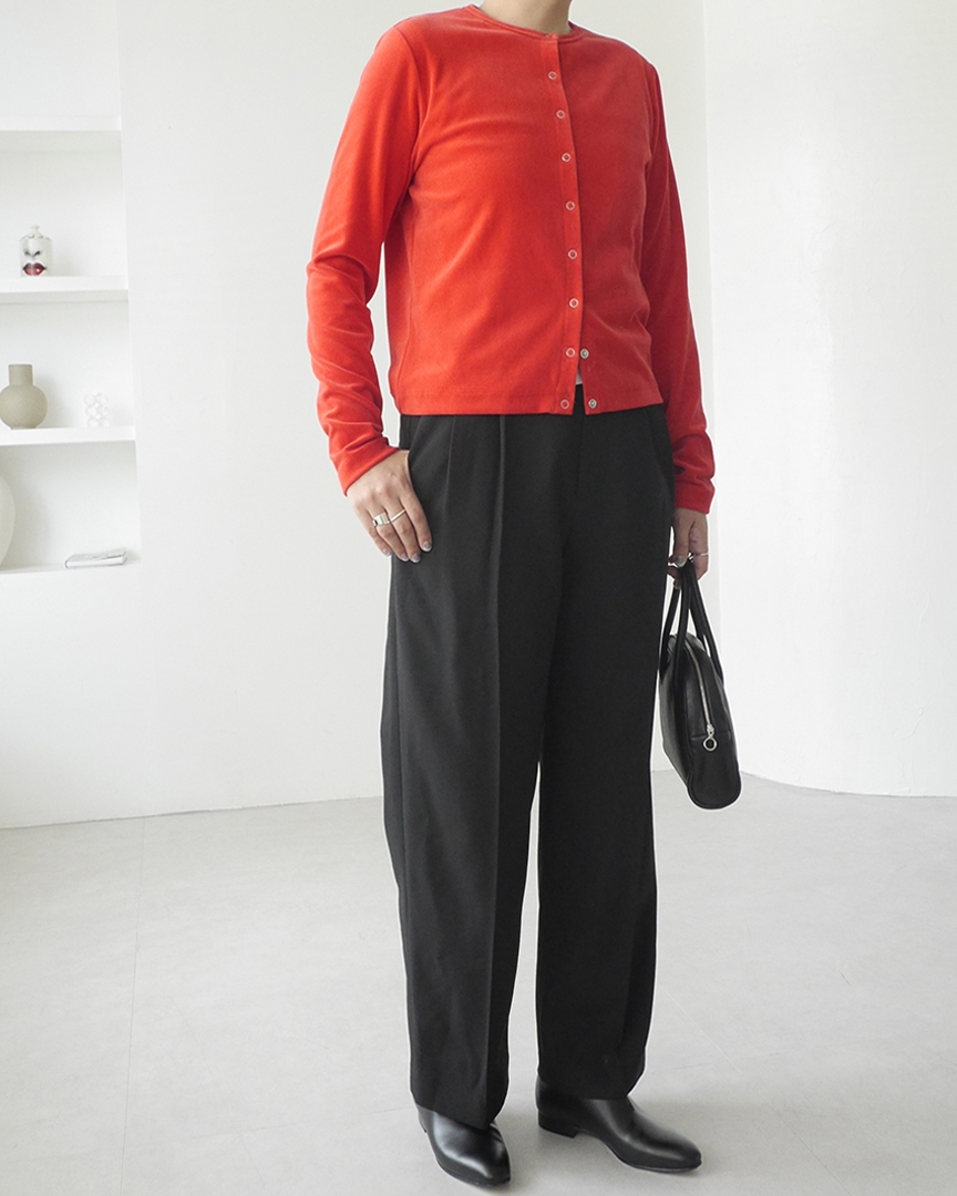 秋準備は「ベロア」から。羽織るだけで旬顔になれるカーディガン【12closet】